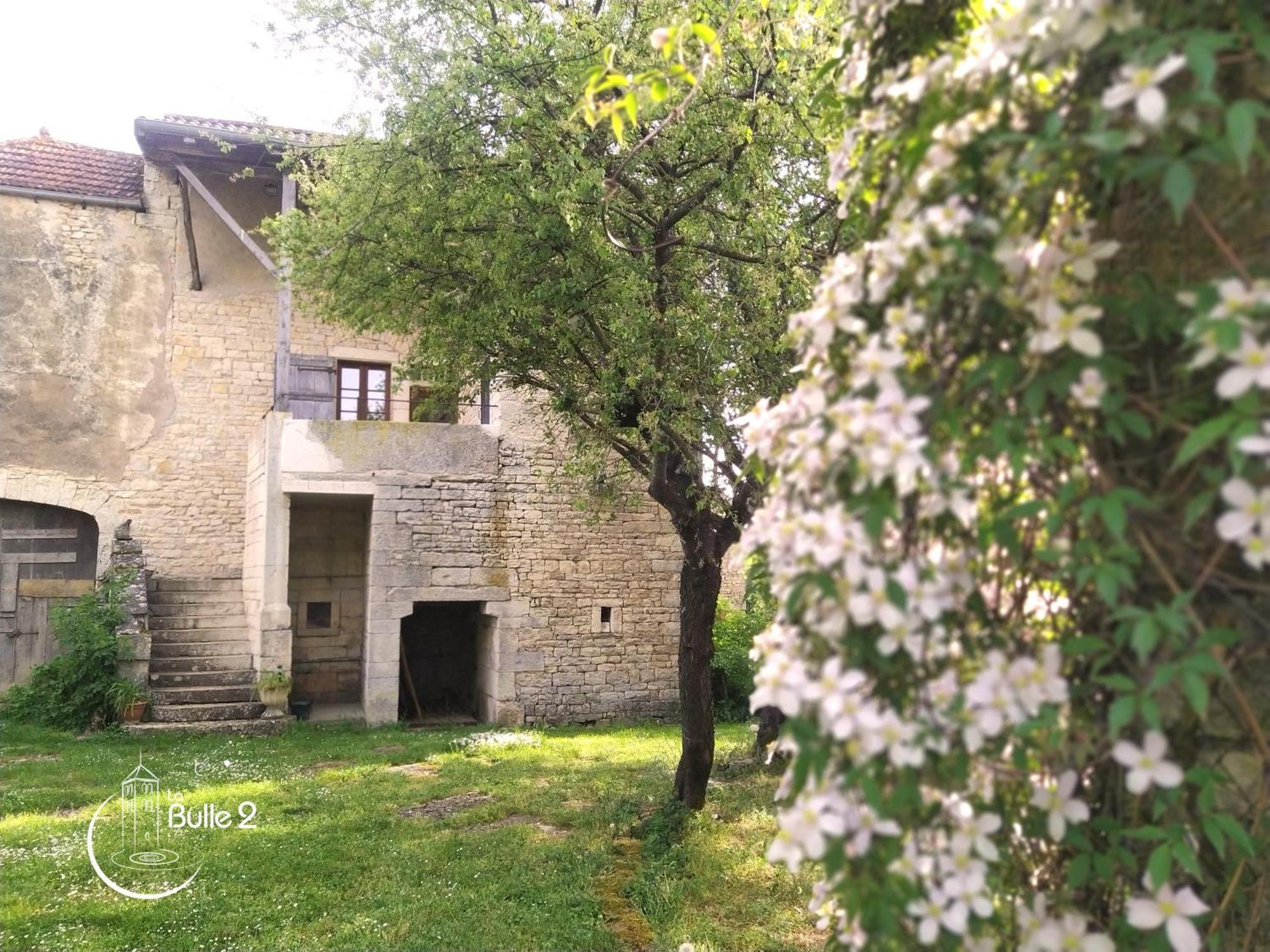 Вилла La Bulle De Chapaize Экстерьер фото